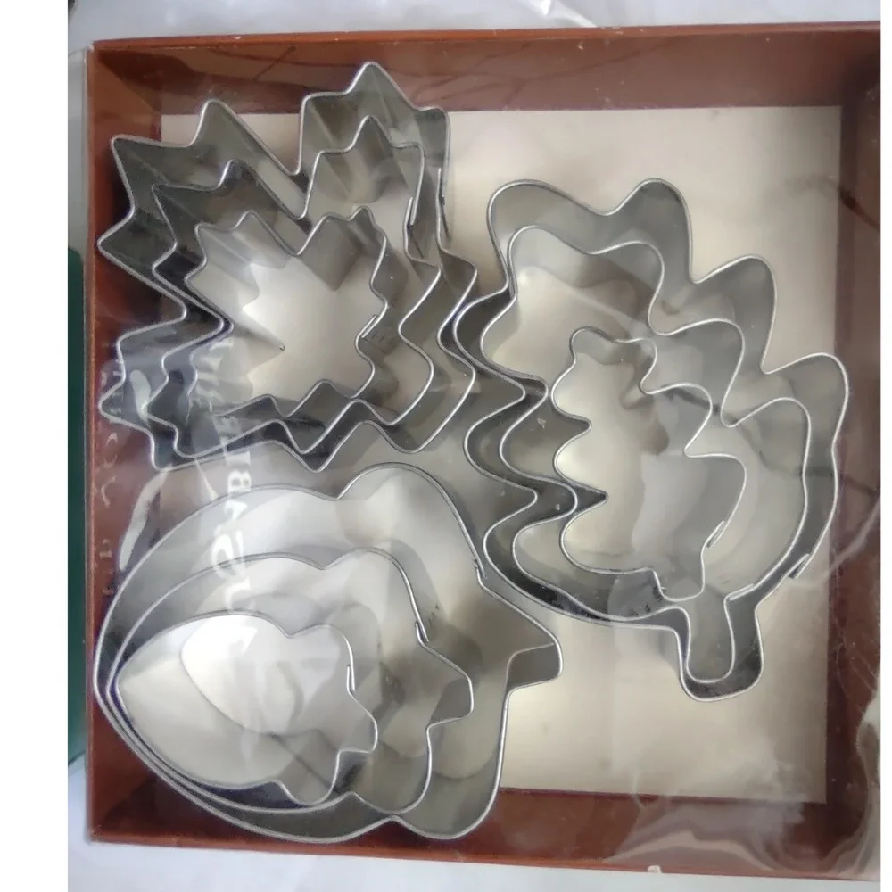 Multiple Cookie Cutters‎ Lot#4 Alphabet Numbers Shapes Leaves Animals Baking